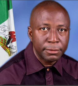 Professor Uji, Wilfred Terlumun